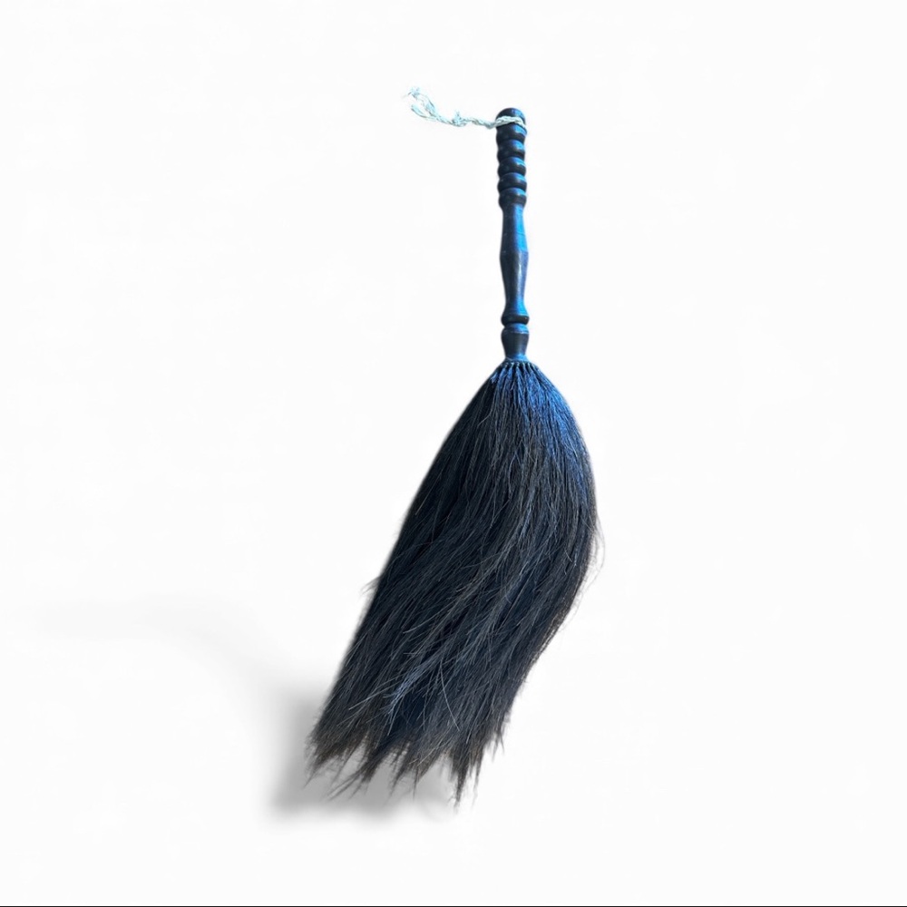 Vintage Authentic African Blue Wildebeest Fly Swatter 24.5”